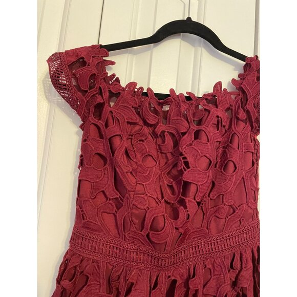 Chi Chi London Burgundy Lace Floral Midi Dress Off Shoulder Design Womens Size S - Picture 5 of 9